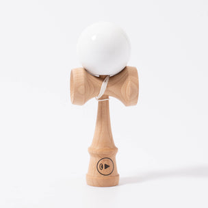 Kendama Play Pro II in white | © Conscious Craft
