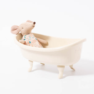 Maileg Miniature Bathtub | ©Conscious Craft
