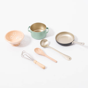 Maileg cooking set for mice including a colander, pot, pan, ladle, wooden spoon and whisk    | ©Conscious Craft