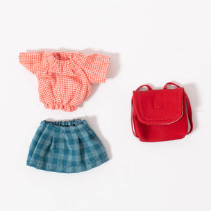 Clothes & Bag Old Red | © Conscious Craft 