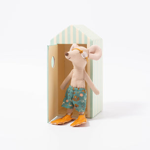 Beach Mice | Big Brother in Cabin de Plage | © Conscious Craft