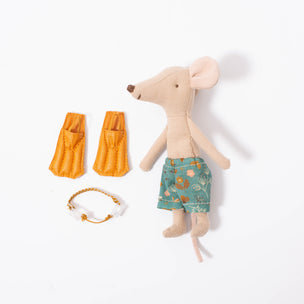 Beach Mice | Big Brother in Cabin de Plage | © Conscious Craft