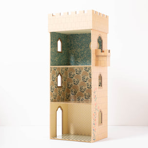 Castle with Mirror | ©Conscious Craft