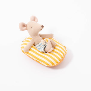 Rubber Boat for Small Mouse | © Conscious Craft