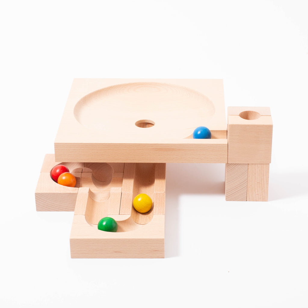 Kaden store marble run