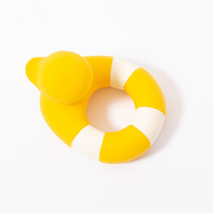 Oli & Carol | Yellow Flo the Floatie | © Conscious Craft