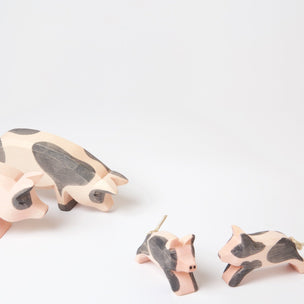 Ostheimer Spotted Pig Family | Conscious Craft 