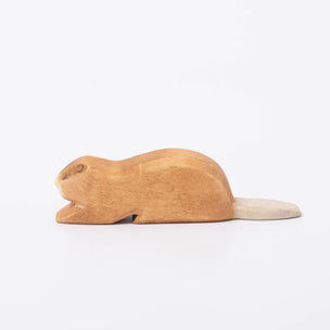 Ostheimer Beaver Lying | Forest & Meadow | ©Conscious Craft