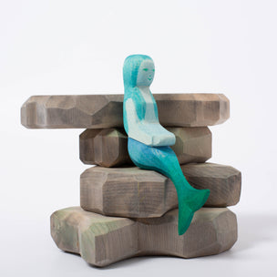 Ostheimer Mermaid Sitting | Fairytale World | ©Conscious Craft
