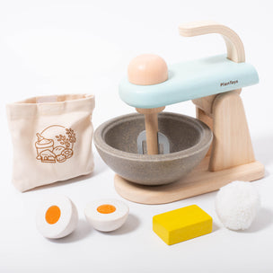 Plan Toys | Cake Mixer Set | ©Conscious Craft