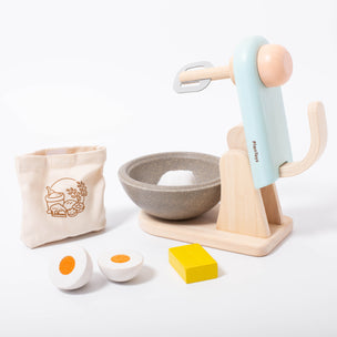 Plan Toys | Cake Mixer Set | ©Conscious Craft