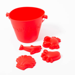Scrunch Bucket Strawberry Red | © Conscious Craft 